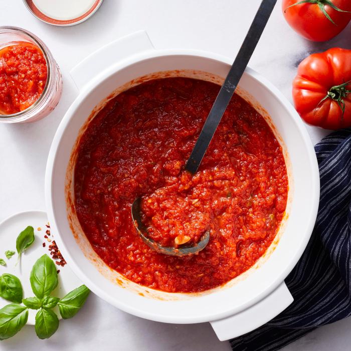 Recipe for tomato sauce using tomato paste