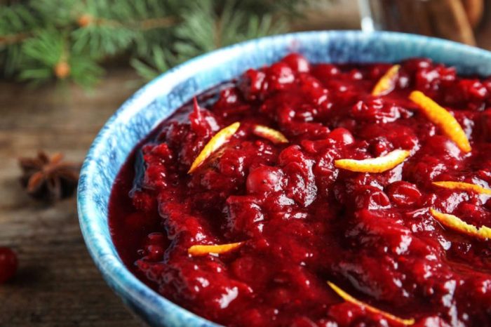 Cranberry thanksgiving sauce side bourbon orange dish vanilla dishes ahead make bean recipe recipes symon michael turkey food