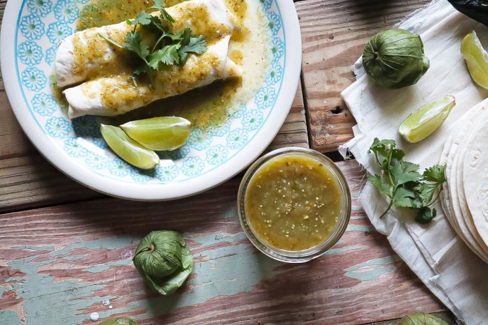 Recipe for tomatillo enchilada sauce